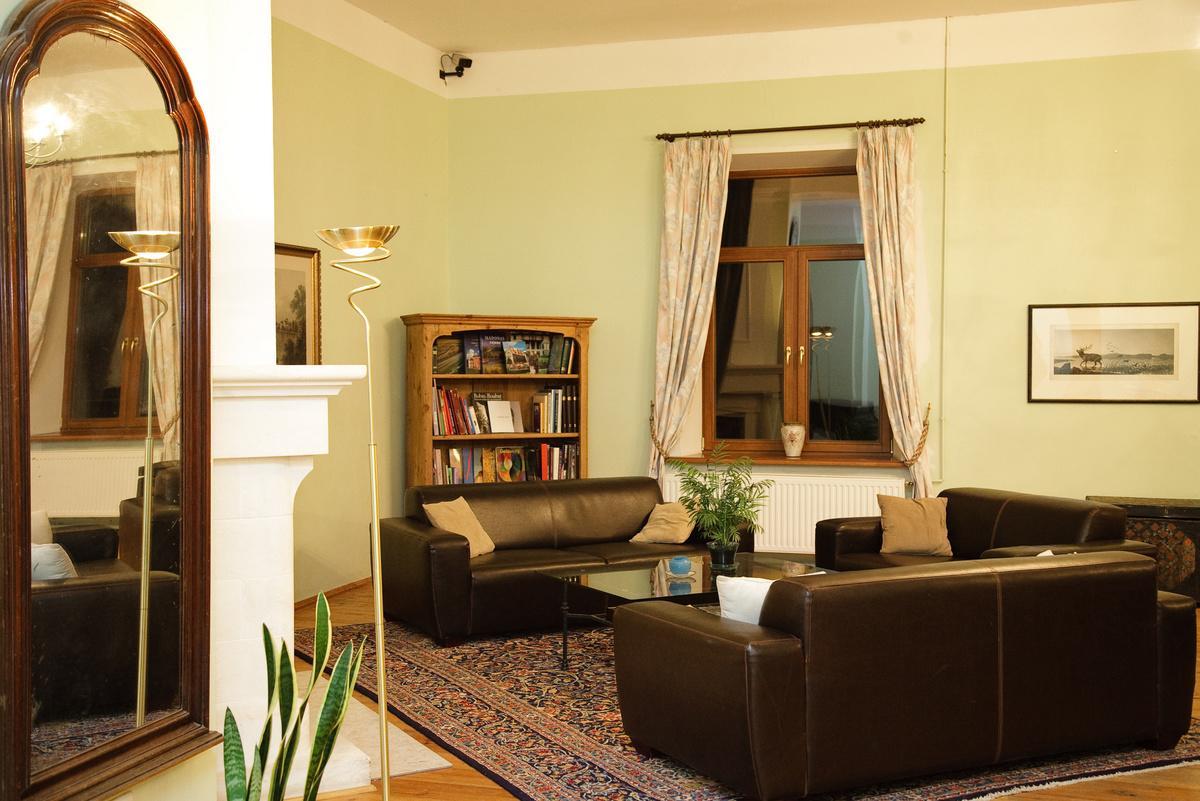 Hotel Grasu Pils Cesvaine Esterno foto